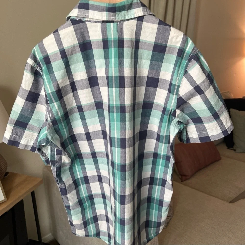 Old Navy Boy’s Blue/green/white Plaid S/S Button Up Size M(8)